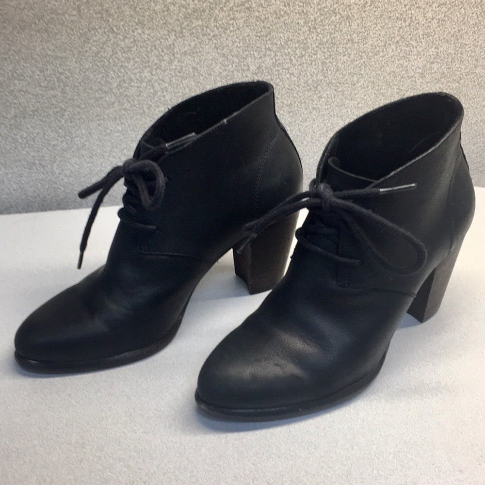 Lace up waterproof Ugg Booties